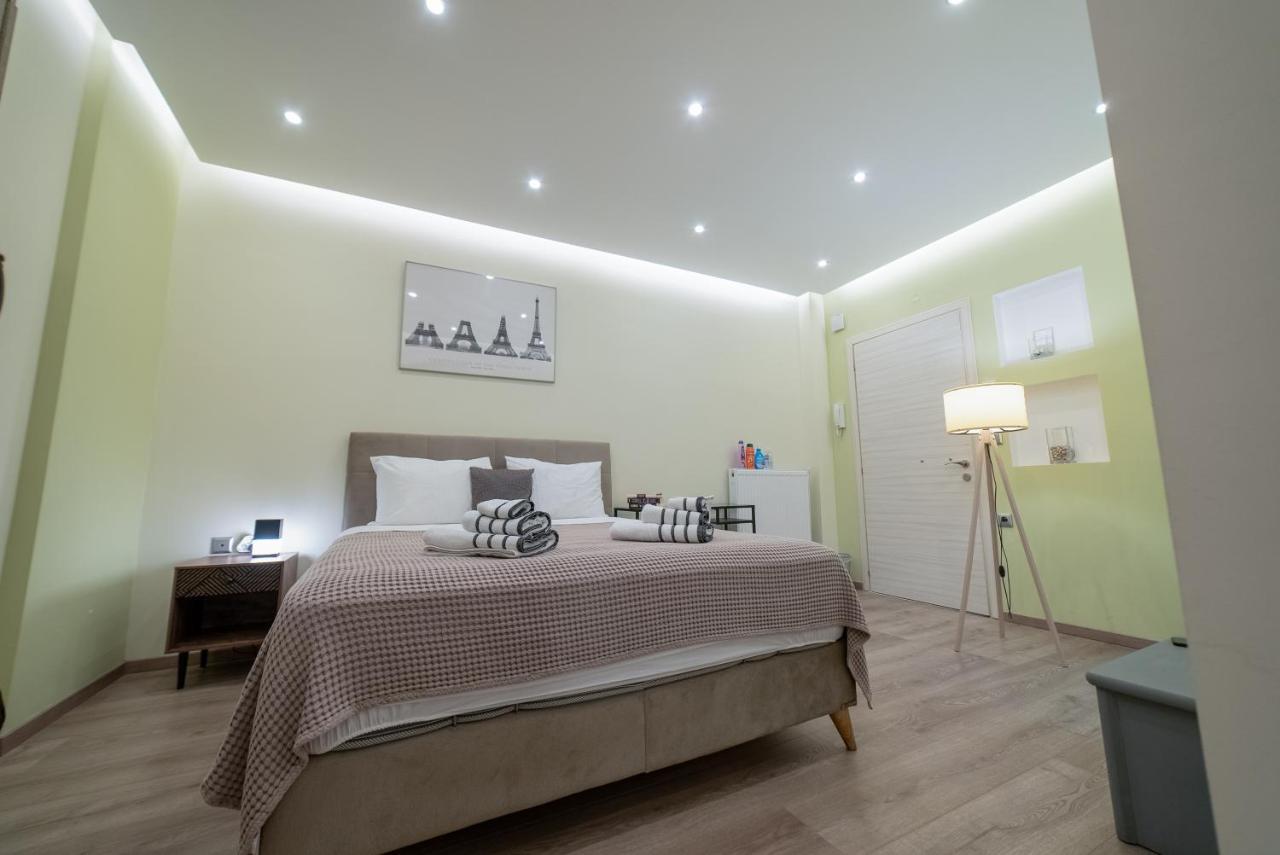 Luxury Suites With King-Sized Bed سالونيك المظهر الخارجي الصورة